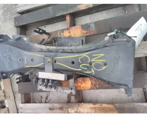 Crossmember PETERBILT 579 LKQ Western Truck Parts