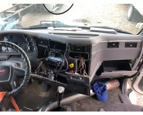 Peterbilt 579 Dash Assembly