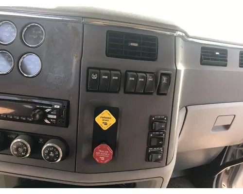 Peterbilt 579 Dash Assembly
