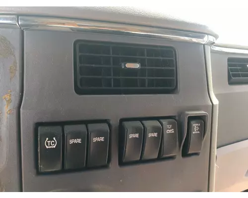 Peterbilt 579 Dash Assembly