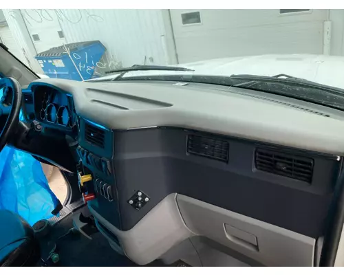 Peterbilt 579 Dash Assembly