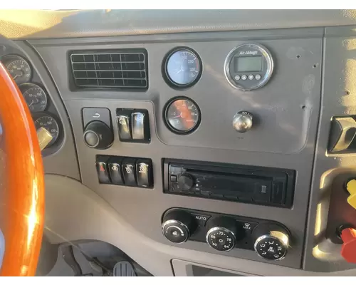 Peterbilt 579 Dash Assembly