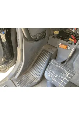 Peterbilt 579 Dash Assembly