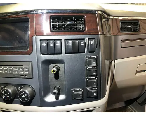 Peterbilt 579 Dash Assembly