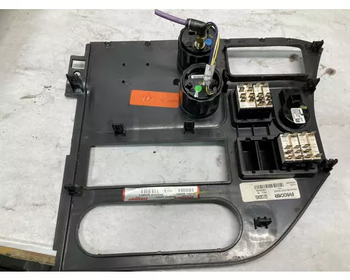 Peterbilt 579 Dash Assembly