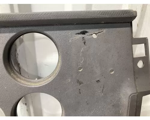Peterbilt 579 Dash Assembly