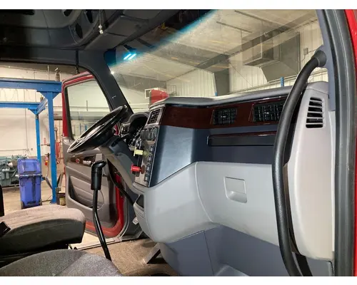 Peterbilt 579 Dash Assembly
