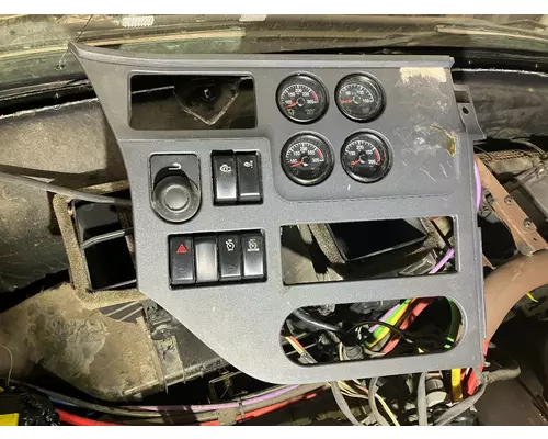 Peterbilt 579 Dash Assembly