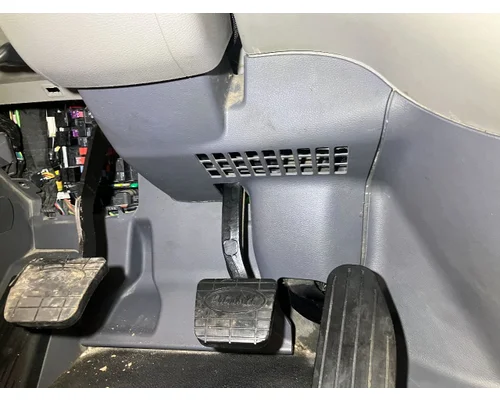 Peterbilt 579 Dash Assembly