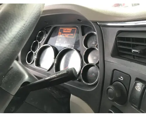 Peterbilt 579 Dash Assembly