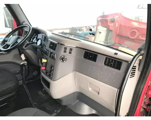 Peterbilt 579 Dash Assembly