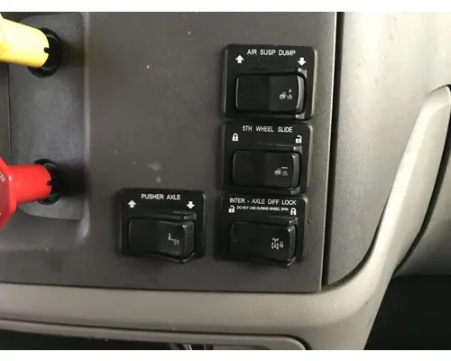 Peterbilt 579 Dash Assembly