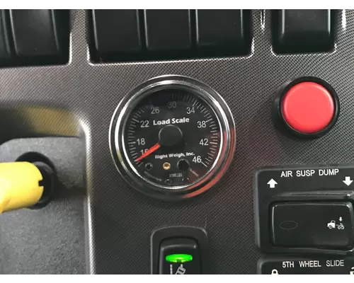 Peterbilt 579 Dash Assembly