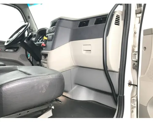 Peterbilt 579 Dash Assembly