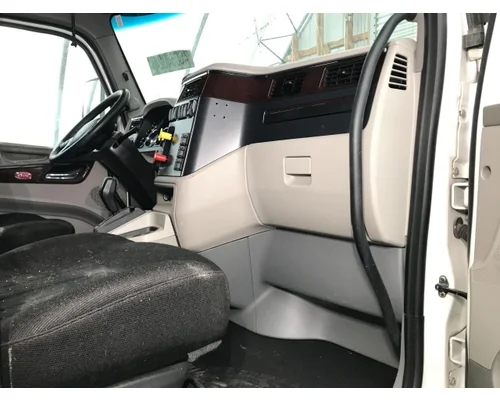 Peterbilt 579 Dash Assembly