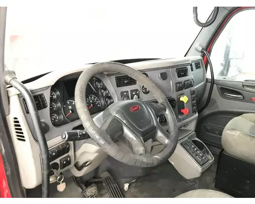 Peterbilt 579 Dash Assembly
