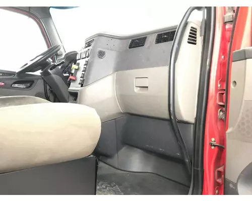 Peterbilt 579 Dash Assembly