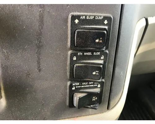 Peterbilt 579 Dash Assembly