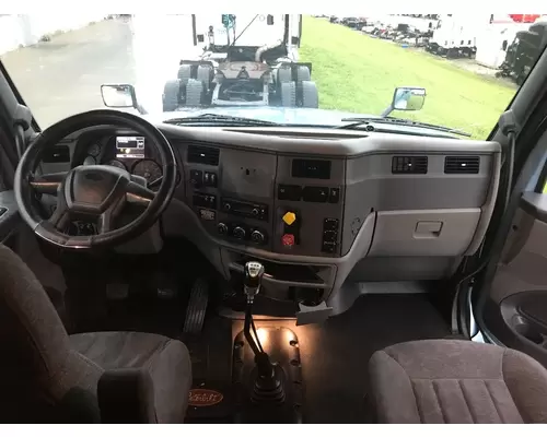 Peterbilt 579 Dash Assembly