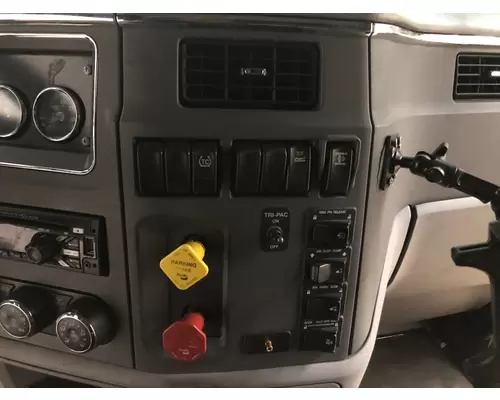 Peterbilt 579 Dash Assembly
