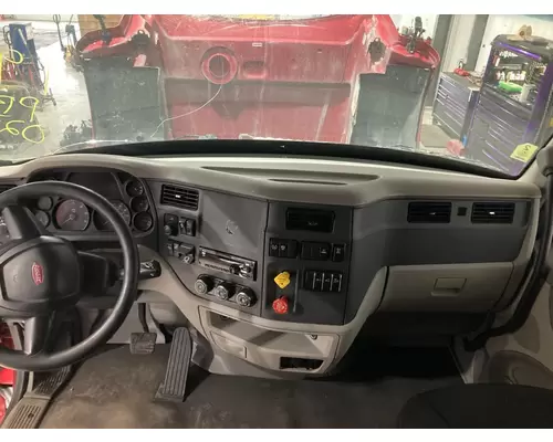 Peterbilt 579 Dash Assembly