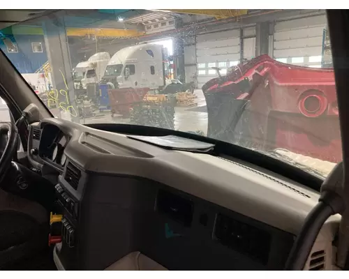 Peterbilt 579 Dash Assembly