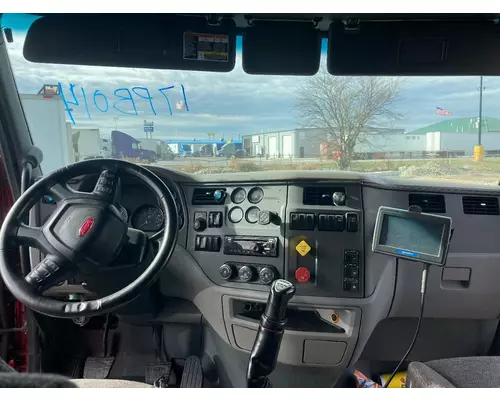 Peterbilt 579 Dash Assembly