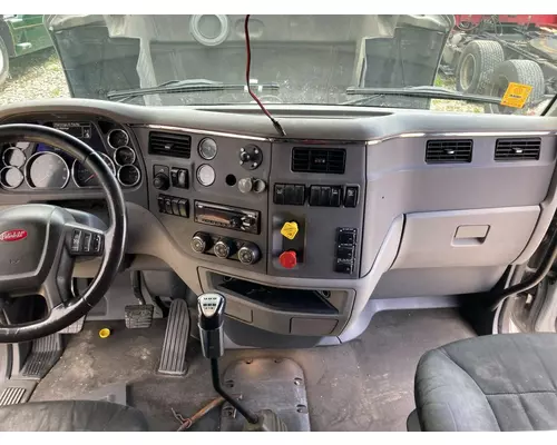 Peterbilt 579 Dash Assembly