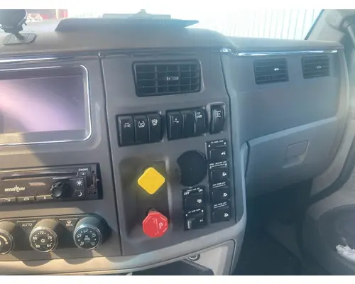Peterbilt 579 Dash Panel
