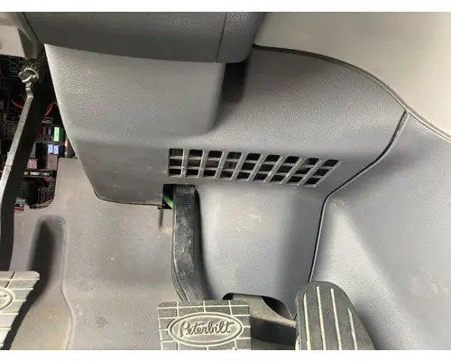 Peterbilt 579 Dash Panel