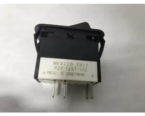 Peterbilt 579 DashConsole Switch