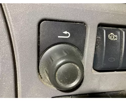 Peterbilt 579 DashConsole Switch