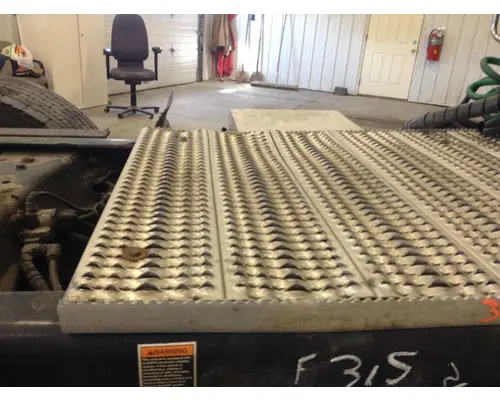 Peterbilt 579 Deckplate