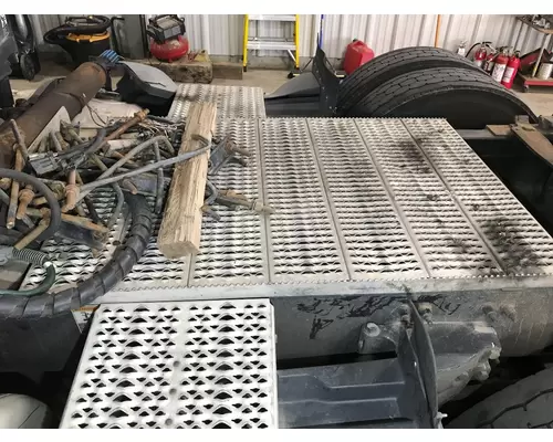 Peterbilt 579 Deckplate