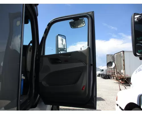 Door Assembly, Front PETERBILT 579 LKQ Heavy Truck - Tampa