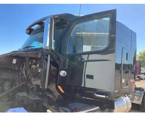 Peterbilt 579 Door Assembly, Front
