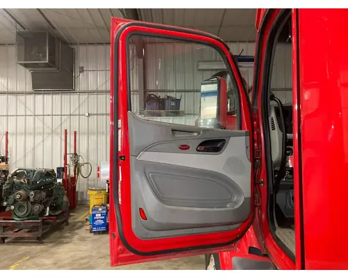 Peterbilt 579 Door Assembly, Front