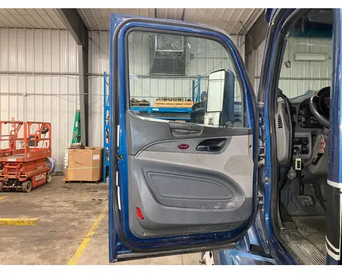 Peterbilt 579 Door Assembly, Front