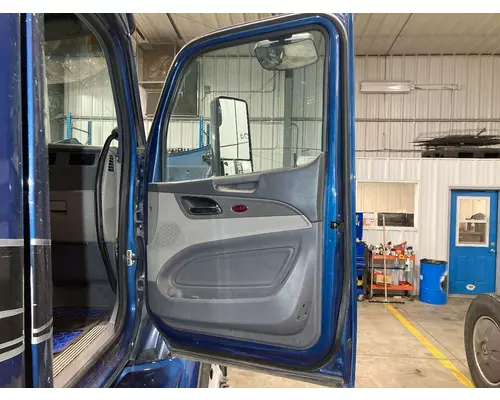 Peterbilt 579 Door Assembly, Front