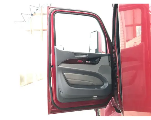 Peterbilt 579 Door Assembly, Front