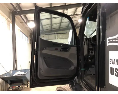 Peterbilt 579 Door Assembly, Front