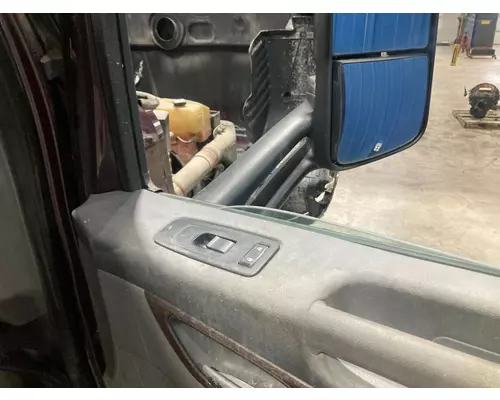 Peterbilt 579 Door Assembly, Front
