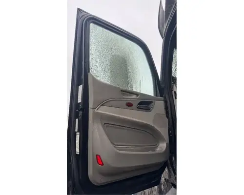 Peterbilt 579 Door Assembly, Front