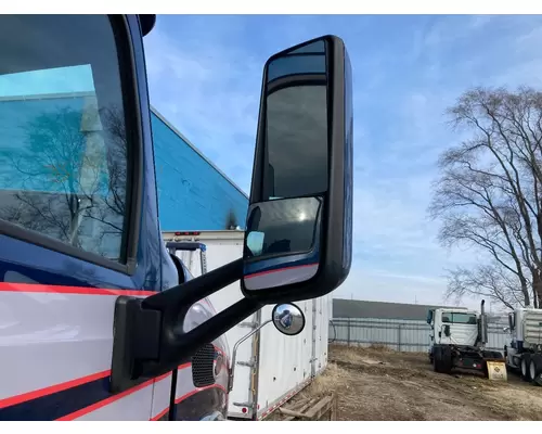 Peterbilt 579 Door Mirror