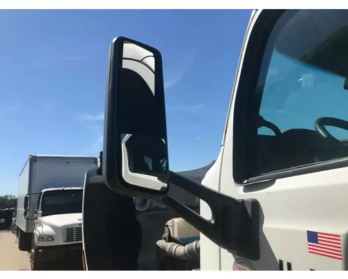 Peterbilt 579 Door Mirror