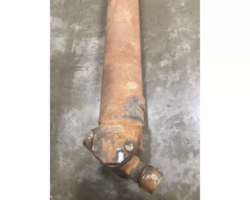 Peterbilt 579 Drive Shaft, Front