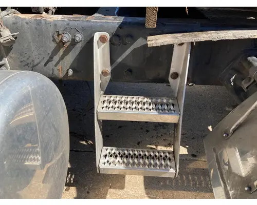 Peterbilt 579 Engine Brackets, Misc.