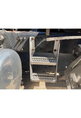 Peterbilt 579 Engine Brackets, Misc.