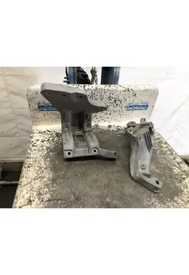 Peterbilt 579 Engine Brackets, Misc.