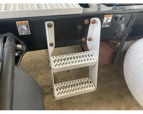 Peterbilt 579 Engine Brackets, Misc.